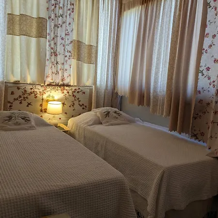 Vakantiehuis With Private Pools 